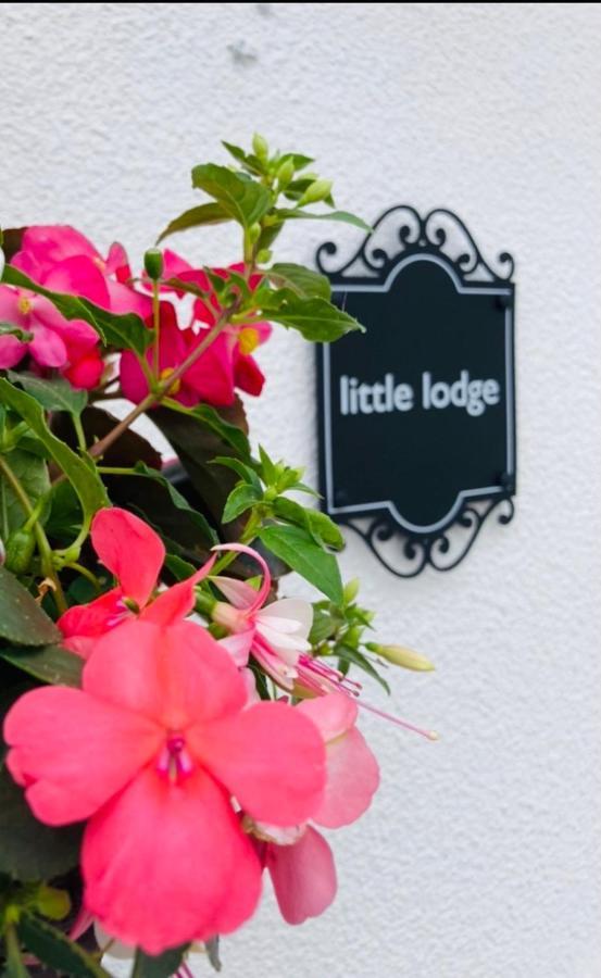 Little Lodge Ballinamallard Екстер'єр фото